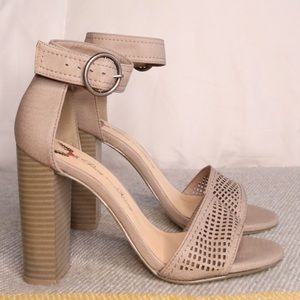 Penny loves Kenny Open Toe Block Heel